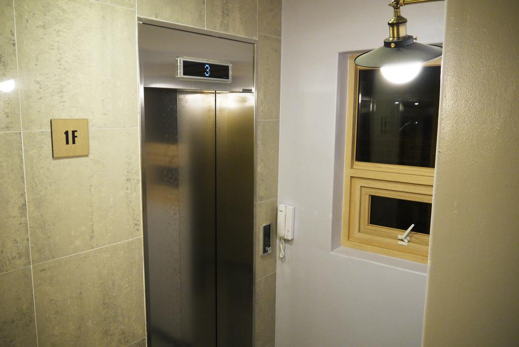 Lee & No Hongdae Guest house