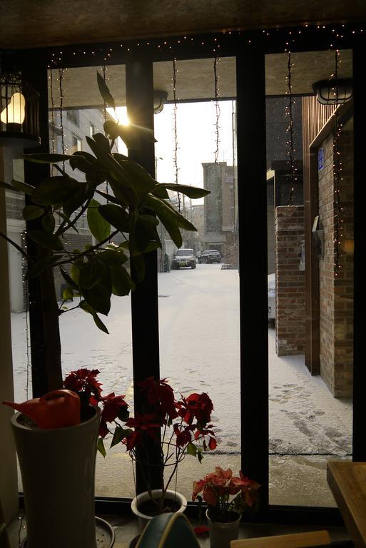 Guest house Lee & No Hongdae 2*