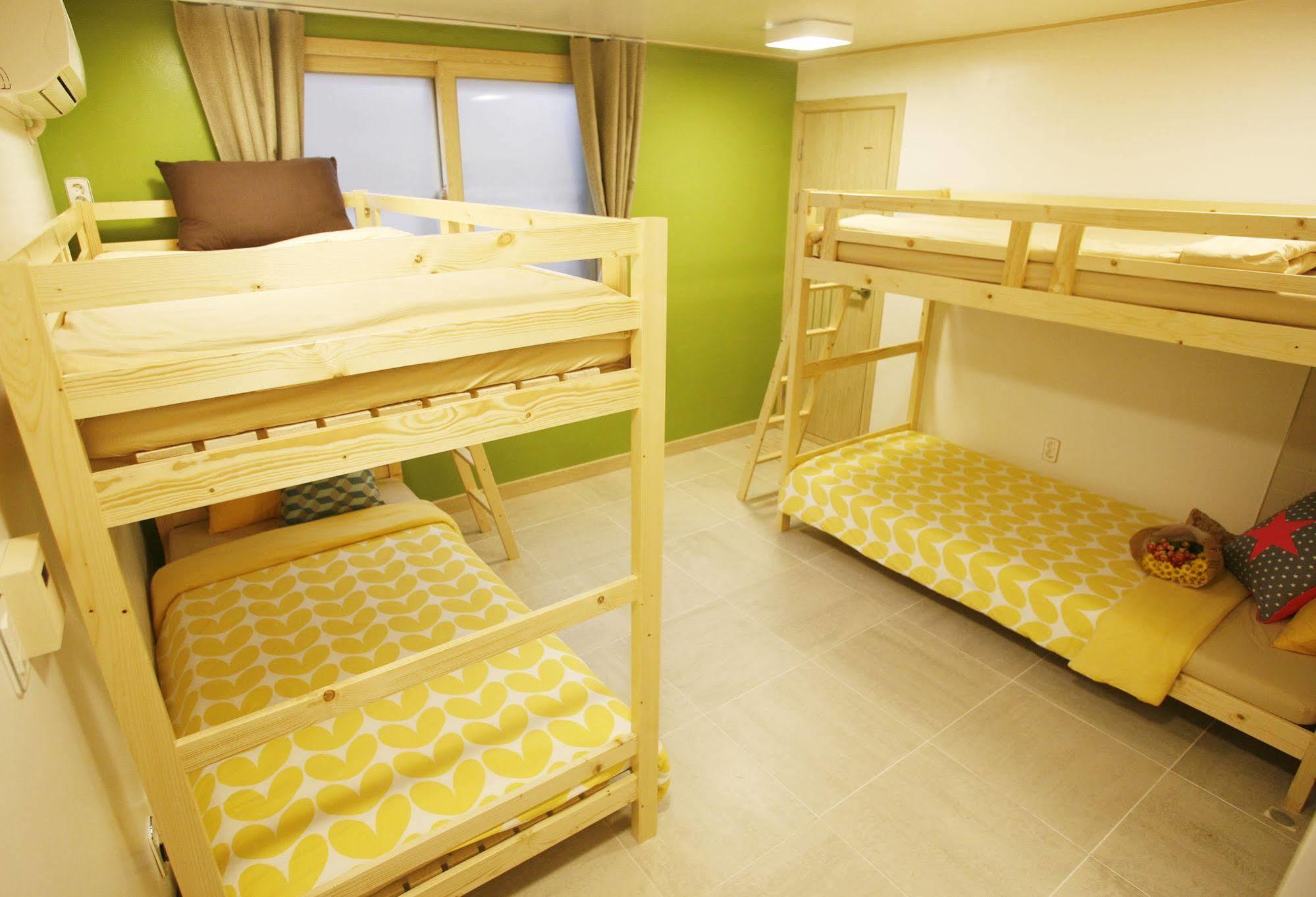 Lee & No Hongdae Guest house Seoul