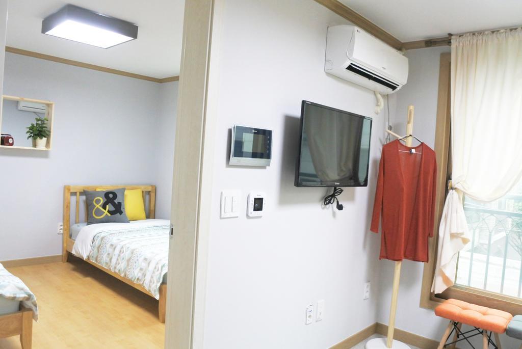 Guest house Lee & No Hongdae 2*