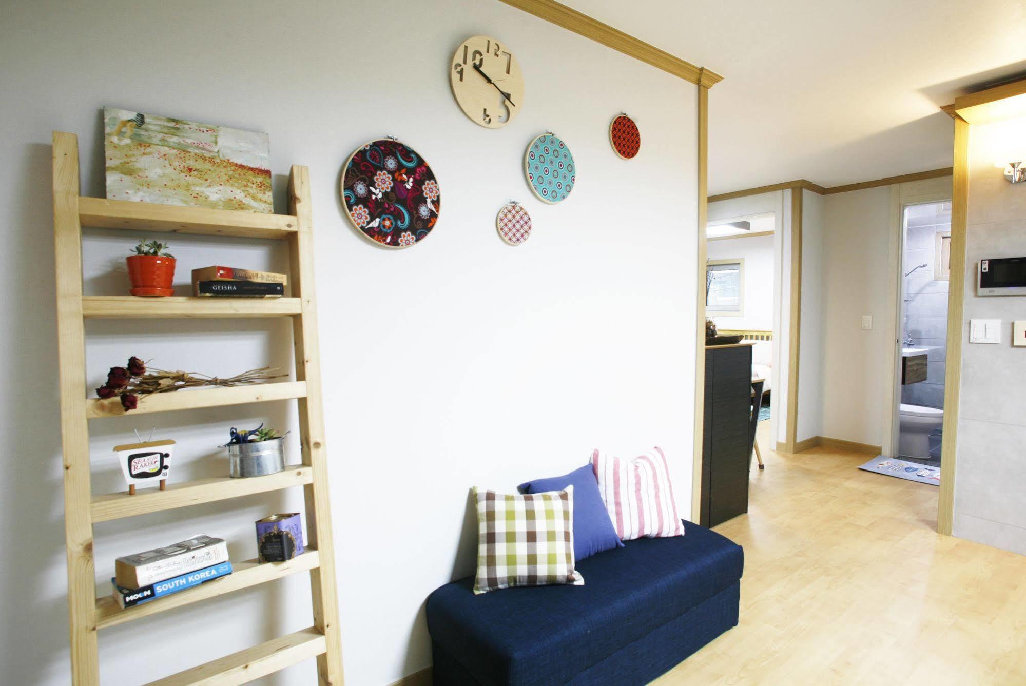 Lee & No Hongdae Guest house Seoul